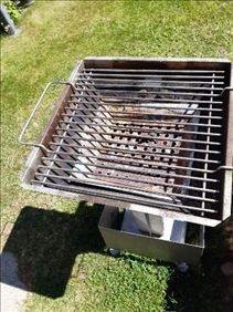 Abbildung: Edelstahlgrill