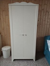 Abbildung: Kleiderschrank IKEA