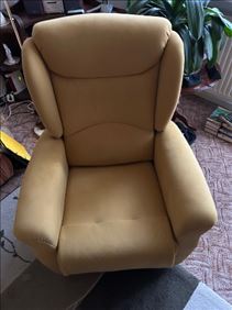 Abbildung: Relaxsessel mit Aufstehfunktion 