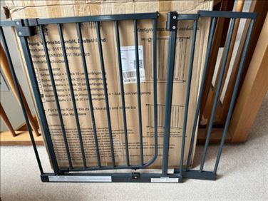 Abbildung: Türschutzgitter